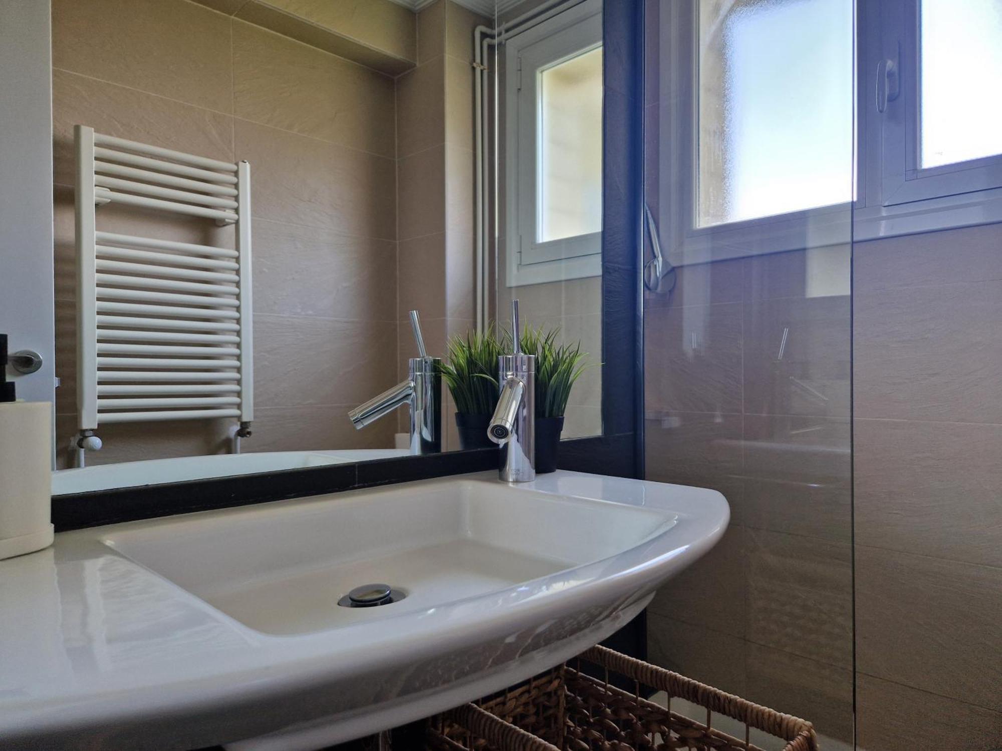 Astonishing Sea Views - Club & Pool & Parking By Aloha Bilbao Apartamento Sopelana Exterior foto